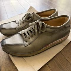BALLY オリーブ色 スニーカーのサムネイル