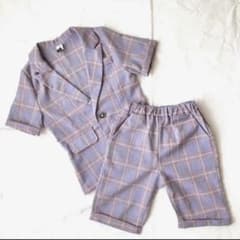 キッズ　110 男の子　フォーマル　半袖　スーツ　おでかけ着　お宮参りのサムネイル