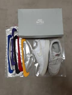 NIKE AIR FORCE 1 ‘07 QSのサムネイル
