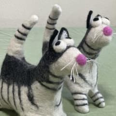 羊毛フェルト 猫の置物 2体セットのサムネイル
