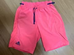 adidas ショートパンツのサムネイル