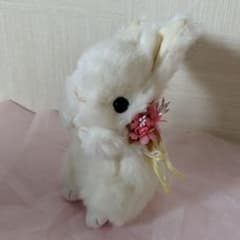 白うさぎ　ぬいぐるみのサムネイル