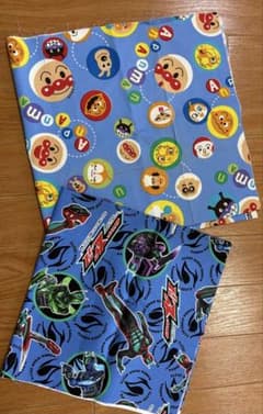アンパンマン 仮面ライダー ゼッツ　はぎれ 生地 2枚セットのサムネイル