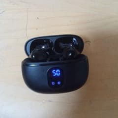 ワイヤレスイヤホン 本体 ブラックのサムネイル