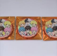 AMPTAKxCOLORS 集合 デフォ 缶バッジ すとふぇ す 全員集合 - メルカリ