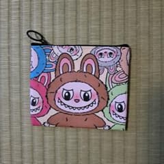 ラブブ ミニポーチのサムネイル