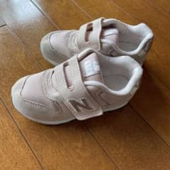 ニューバランス 16.0のサムネイル
