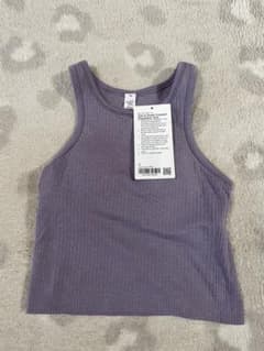 Lululemon パープル パット付きタンクトップのサムネイル