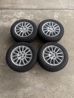 ESTROSA 16インチアルミホイール YOKOHAMAスタッドレスタイヤ4本のサムネイル