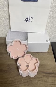 4℃ ネックレスのサムネイル