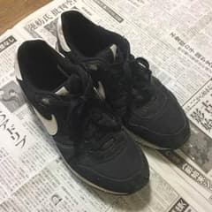 ナイキ スニーカーのサムネイル