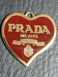 PRADA プラダ ハート チャーム 赤 ゴールド ヴィンテージのサムネイル