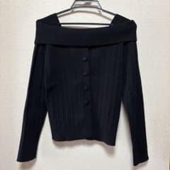 CLEAR BASIC clear オフショル風　ボタンリブニット　黒　未使用のサムネイル