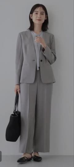 美品】INDIVI 19 グレー パンツスーツ セットアップ - メルカリ