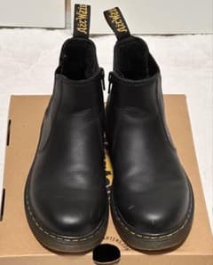 【ヒネ太郎様】専用ドクターマーチン　チェルシーブーツ　20〜21cm EU34 ヒネ太郎様】専用ドクターマーチン チェルシーブーツ 20〜21cm EU34