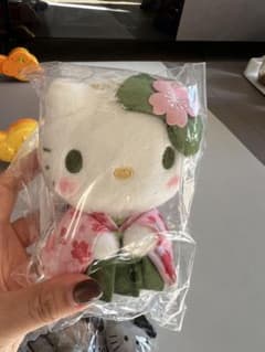 ハローキティ 着物 ぬいぐるみのサムネイル