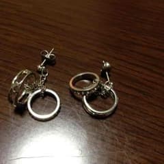 ピンキー&ダイアンのピアスのサムネイル
