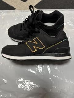 New Balance 574 ブラック ゴールド スニーカーのサムネイル