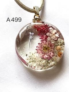 A499 マトリカリア レジンネックレス - メルカリ