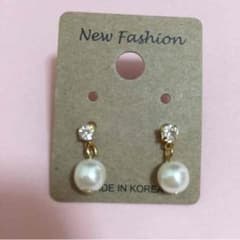 新品ピアスのサムネイル