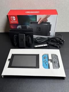 り*う様 Nintendo Switch 本体 青/赤 Joy-Con付きのサムネイル