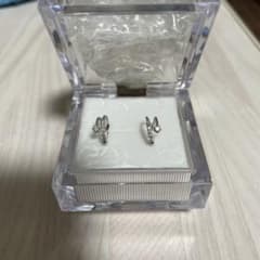 ダイヤエタニティピアスのサムネイル