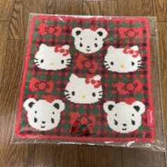 familiar × Hello Kitty タオルハンカチ 赤 新品未使用 - メルカリ