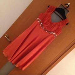 ワンピースドレスのサムネイル