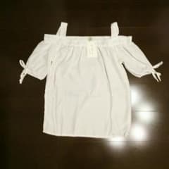 オフショルダー シフォン トップスのサムネイル