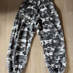 NINETY NINETY カモフラ柄 スウェットパンツのサムネイル