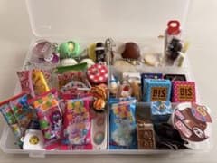 ガチャ　まとめ売り　ねるねるねるね　お菓子のサムネイル
