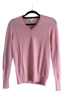 UNIQLO春色ピンク Vネック セーター