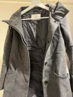 Aritzia Babaton Pearce ウールコートのサムネイル