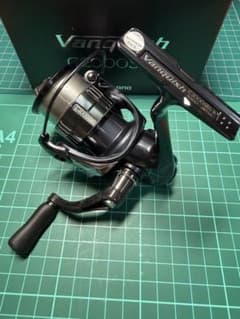 シマノ 19ヴァンキッシュ c2000SSS エリアトラウト スピニングリール