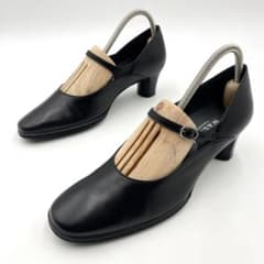 極美品 アシックス ワラッジ ストラップパンプス 23 EEE 黒 Y2117