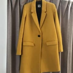 美品ZARA マスタード色　コートのサムネイル