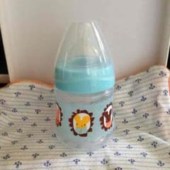 新品  哺乳瓶のサムネイル