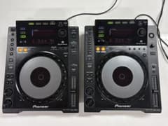 【値下げしました】Pioneer CDJ-900 2台セット ヘッドホン付きのサムネイル
