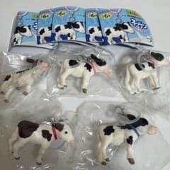 子ウシ アピるチャーム ピンク×2、白、赤、青のサムネイル
