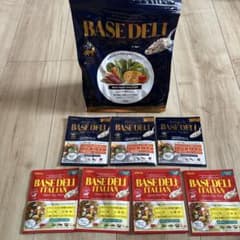 ベースデリ　BASE DELI Custom Dog Food 500gのサムネイル