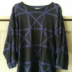 シャリーフのTシャツのサムネイル