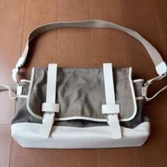 LACOSTE ショルダーバッグ キャンバス×レザーのサムネイル