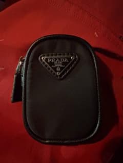 PRADAミニポーチのサムネイル