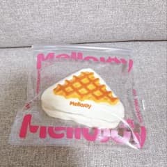 mellojoy メロジョイ クリームワッフル さんかく 開封済み - メルカリ