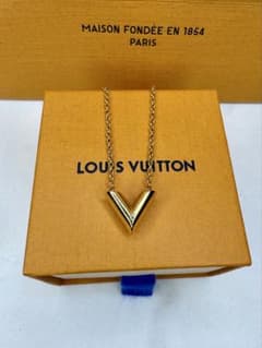 Louis Vuitton ゴールド ネックレス　エッセンシャルVのサムネイル