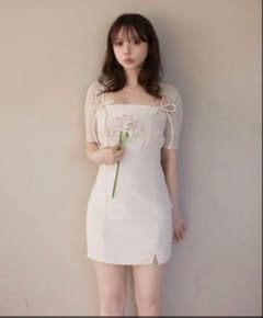 andmary Baby slit mini dress ivoryのサムネイル