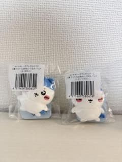 ちいかわ ハチワレだらけくじ E賞　ぬいぐるみバッジ 2種セットのサムネイル