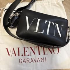 VALENTINO GARAVANI VLTN ボディバッグのサムネイル