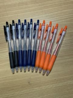 サラサボールペン　未使用　黒2紺4橙4 計10本セットのサムネイル