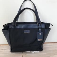 トートバッグ TUMI トゥミのサムネイル